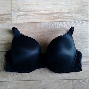 Black, perfect coverage Body by Victoria bra (EUC)